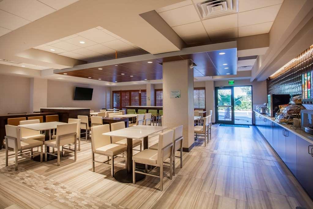 Wingate By Wyndham - Orlando International Airport Hotel Restaurant photo